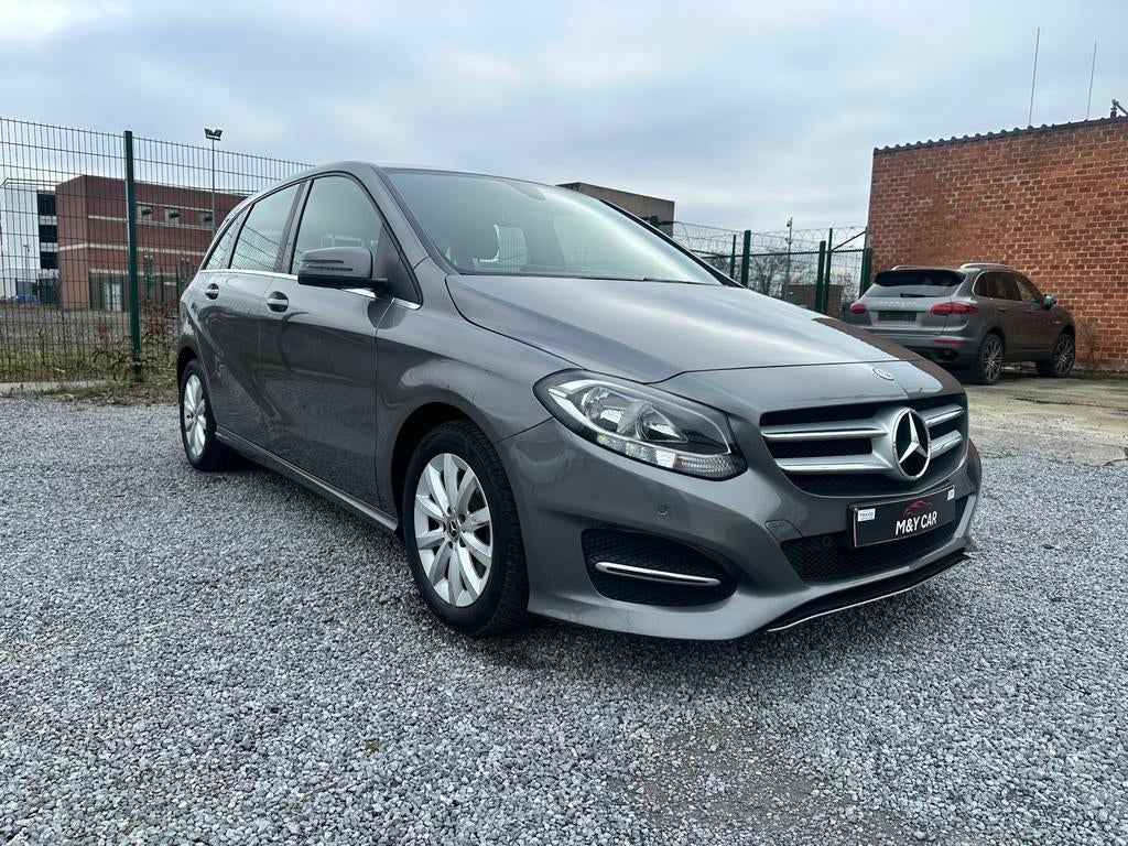 MERCEDES CLASSE B 180 AUTO + CUIR, Autos, Mercedes-Benz, Argent ou Gris, Euro 6, Entreprise, Noir