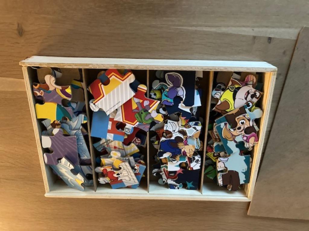 Paw Patrol - 4 puzzels, Enlèvement, 10 à 50 pièces, Comme neuf, 4 à 6 ans