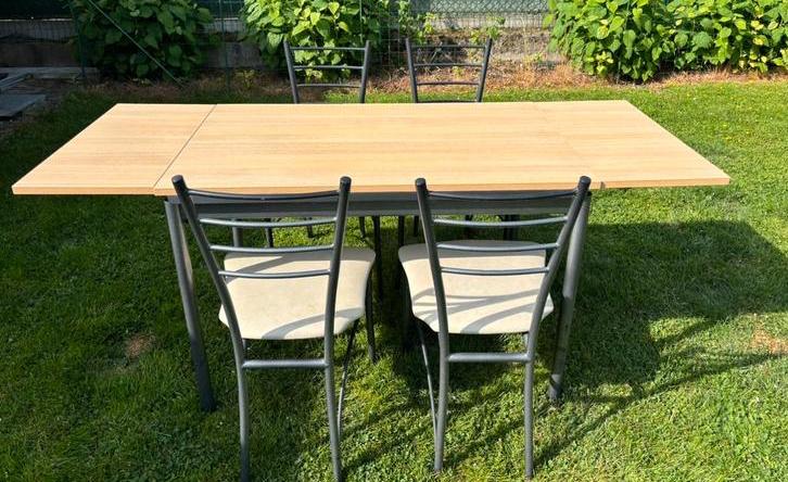Keuken tafel met 4 stoelen., Enlèvement, Utilisé