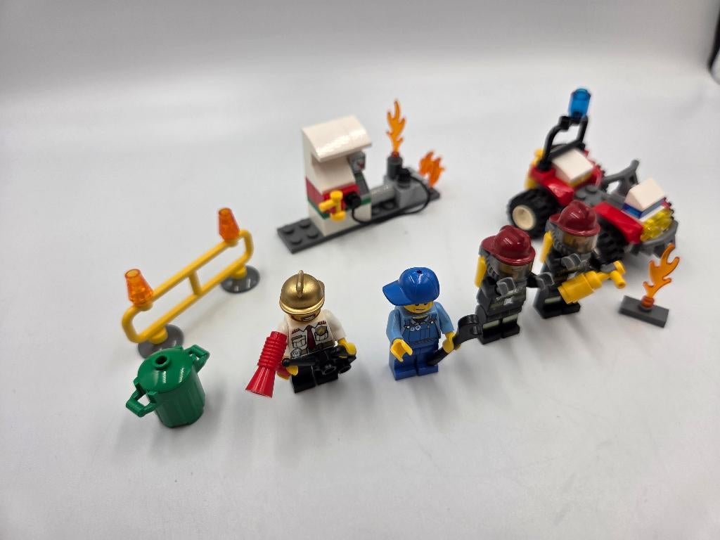 Lego City 60088 vuur starter set, Kinderen en Baby's, Speelgoed | Duplo en Lego, Zo goed als nieuw, Lego, Complete set, Ophalen of Verzenden
