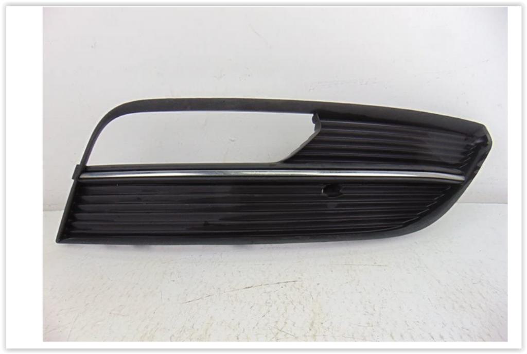 Calandre pare-choc droite compatible avec Audi A3 Sportback, Utilisé, Enlèvement ou Envoi, Pare-chocs, Audi