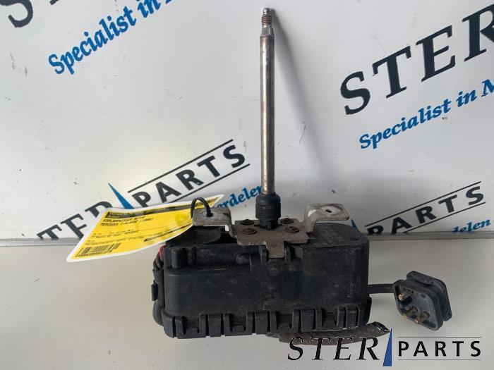 Lave-phare moteur d'un Mercedes C-Klasse, Enlèvement ou Envoi, 3 mois de garantie, Utilisé, Mercedes-Benz