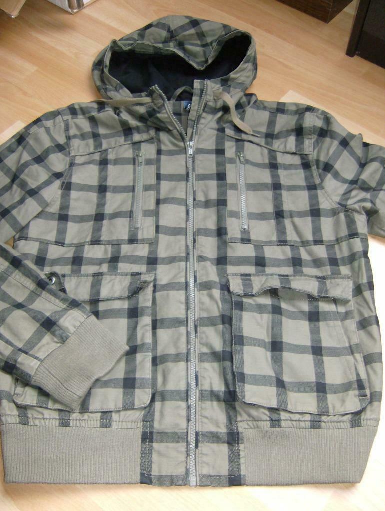 jas met kap kaki merk h&m - maat l als nieuw, Kleding | Heren, Jassen | Winter, Ophalen of Verzenden, Zo goed als nieuw, Maat 52/54 (L)