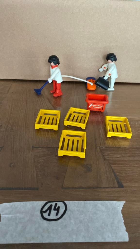 Playmobil 1 ventje texaco met stofzuiger. En 1 ventje dokter, Kinderen en Baby's, Ophalen, Gebruikt