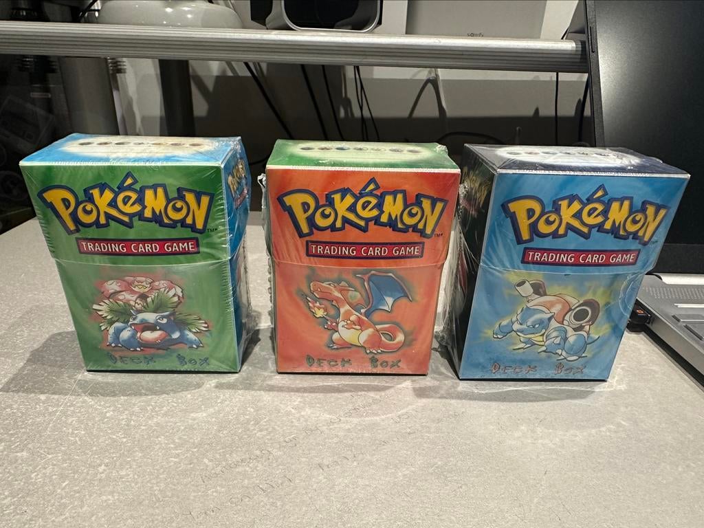 Sealed deck boxes uit 1999 setje big 3, Ophalen of Verzenden, Zo goed als nieuw, Sleeves of Kaarthoesjes