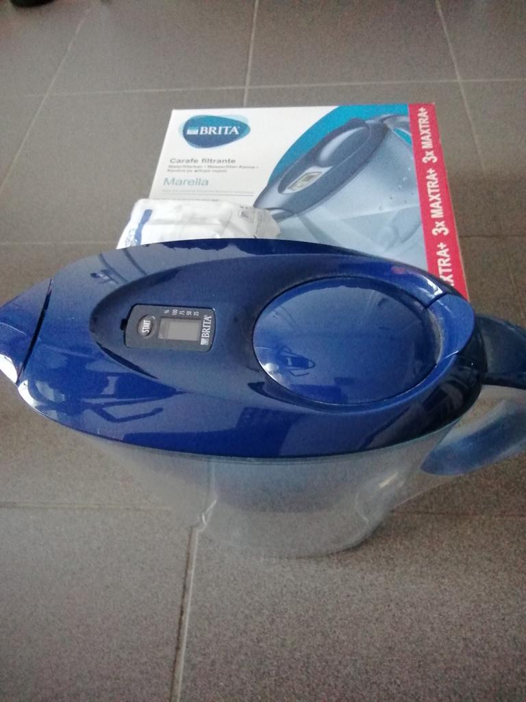 Waterfilterkan Brita Marella 2.4l +1 filter, Ophalen, Zo goed als nieuw