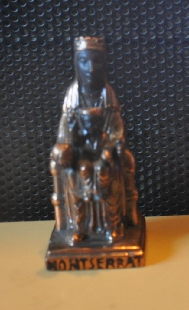 vierge a l'enfant notre dame montserrat regule cuivré, Enlèvement ou Envoi