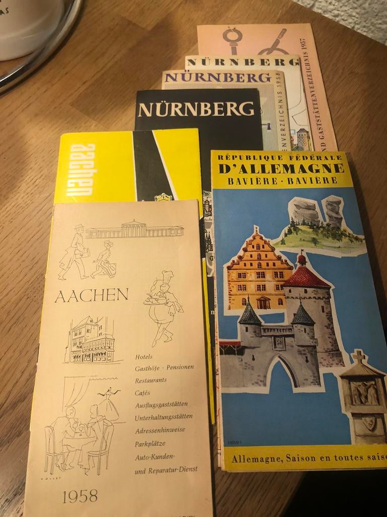 expo 1958 lot van 7 folders paviljoen Duitsland, Verzamelen, Overige Verzamelen, Ophalen of Verzenden, Zo goed als nieuw
