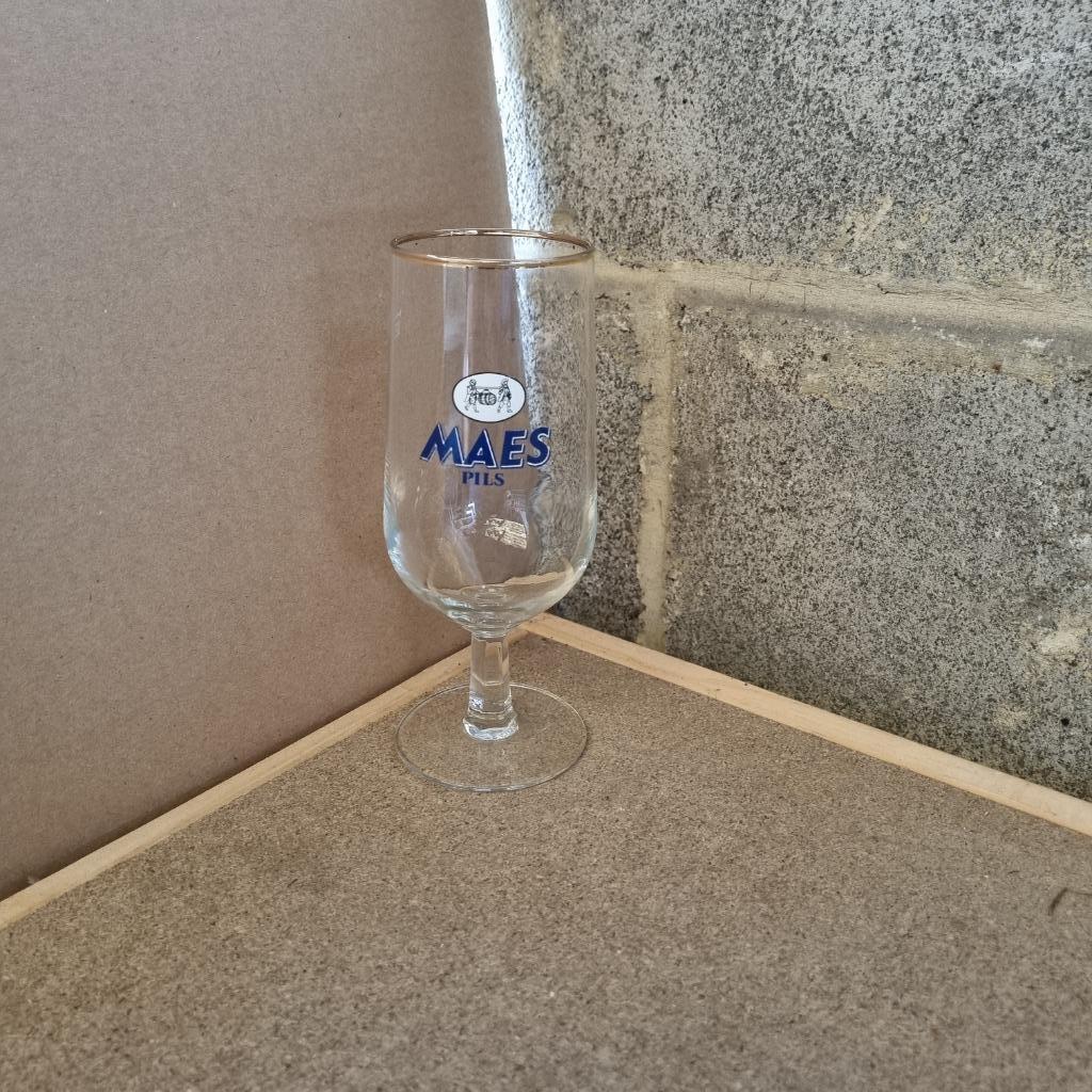 Verre Maes Pils (modèle 1), Collections, Marques de bière, Enlèvement ou Envoi, Utilisé, Verre ou Verres, Autres marques