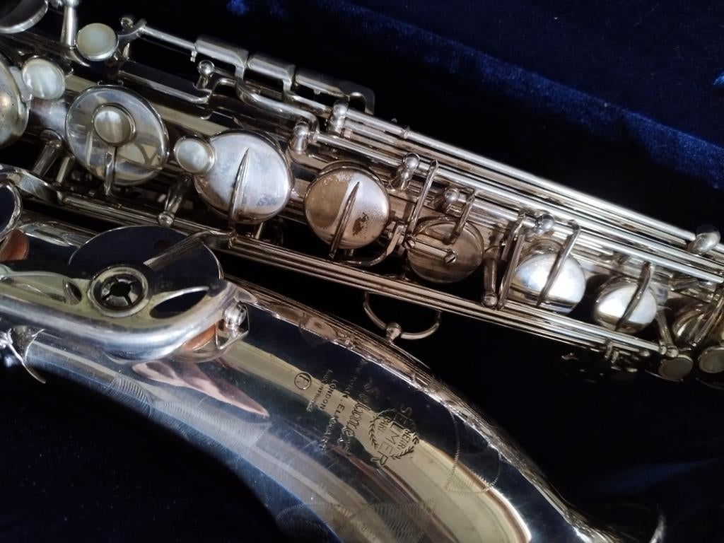 Zilverkleurig selmer mark vi tenorsax, Muziek en Instrumenten, Blaasinstrumenten | Saxofoons, Ophalen