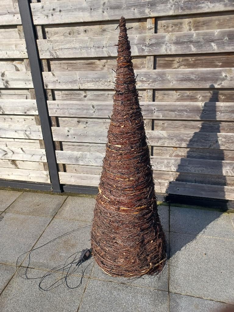 Gevlochten houten kegel kegel 150 cm h diam. 50 cm cm, Ophalen