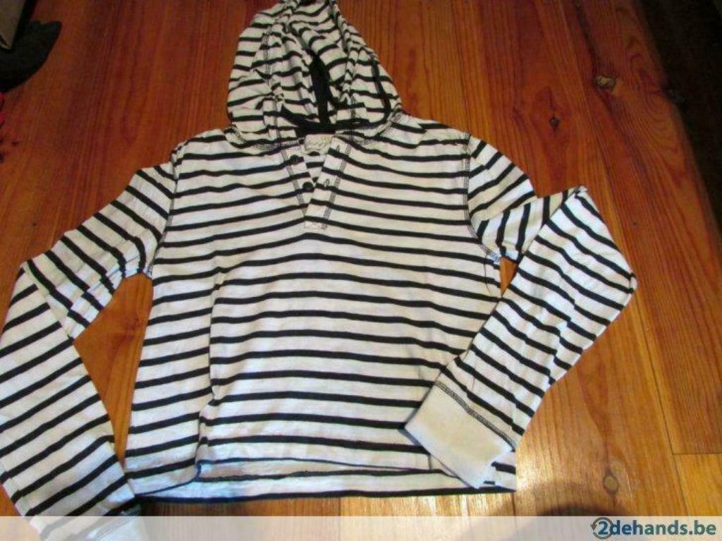 pull à capuche LOGG taille S, Envoi, Utilisé, Fille