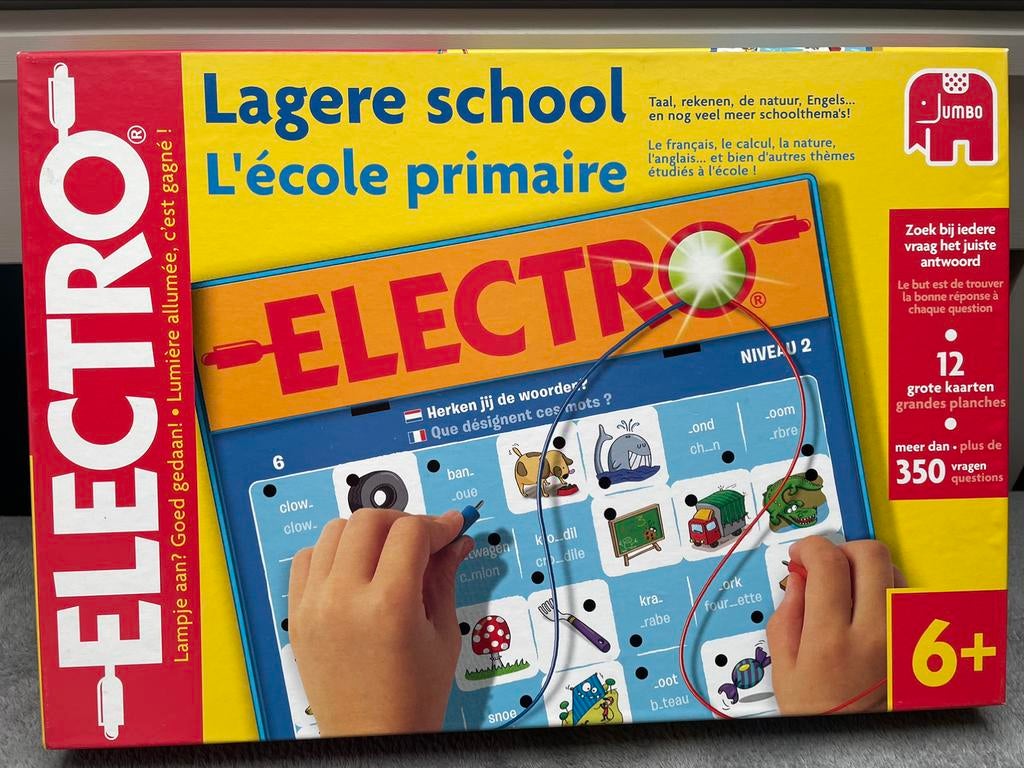 ELECTRO école primaire - jeu avec 12 planches, Hobby en Vrije tijd, Gezelschapsspellen | Bordspellen, Zo goed als nieuw