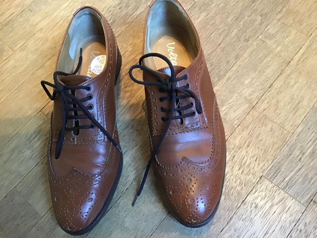 Voltan platte schoenen mt 37, Schoenen met lage hakken, Bruin, Voltan, Ophalen of Verzenden