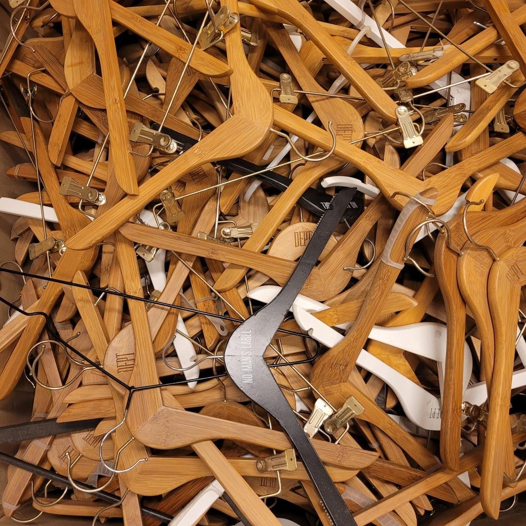 kleerhangers, Ophalen