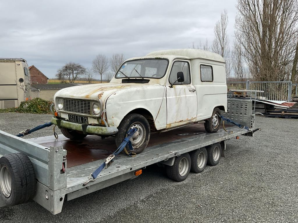 Renault R 4 fourgon  Schuurvondst, Particulier, Te koop