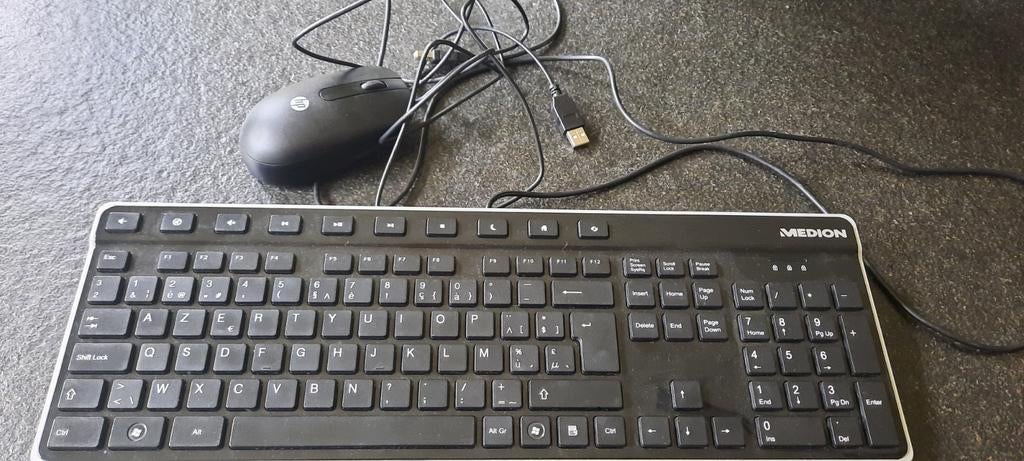 Medion bedraadtoetsenbord, Computers en Software, Toetsenbord en muis-set, Ophalen of Verzenden, Zo goed als nieuw, Bedraad