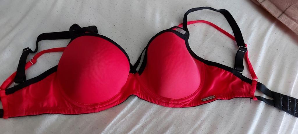 Bh Sapph, Enlèvement ou Envoi, Soutien-gorge