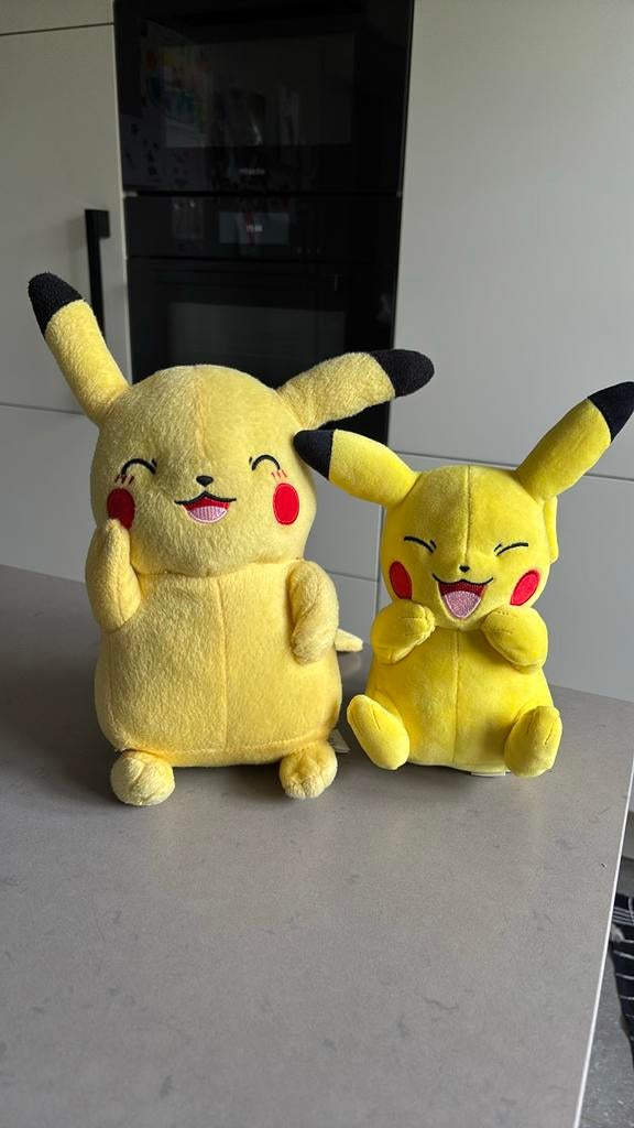 Peluches Pokémon 2 pièces, Enfants & Bébés, Jouets | Peluches, Enlèvement ou Envoi, Comme neuf