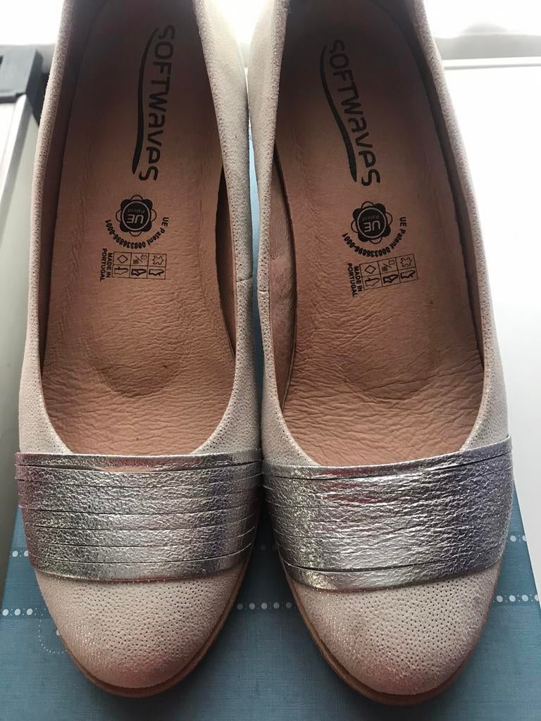 Damesschoen pumps Softwaves maat 39, Kleding | Dames, Schoenen, Softwaves, Ophalen of Verzenden, Zo goed als nieuw