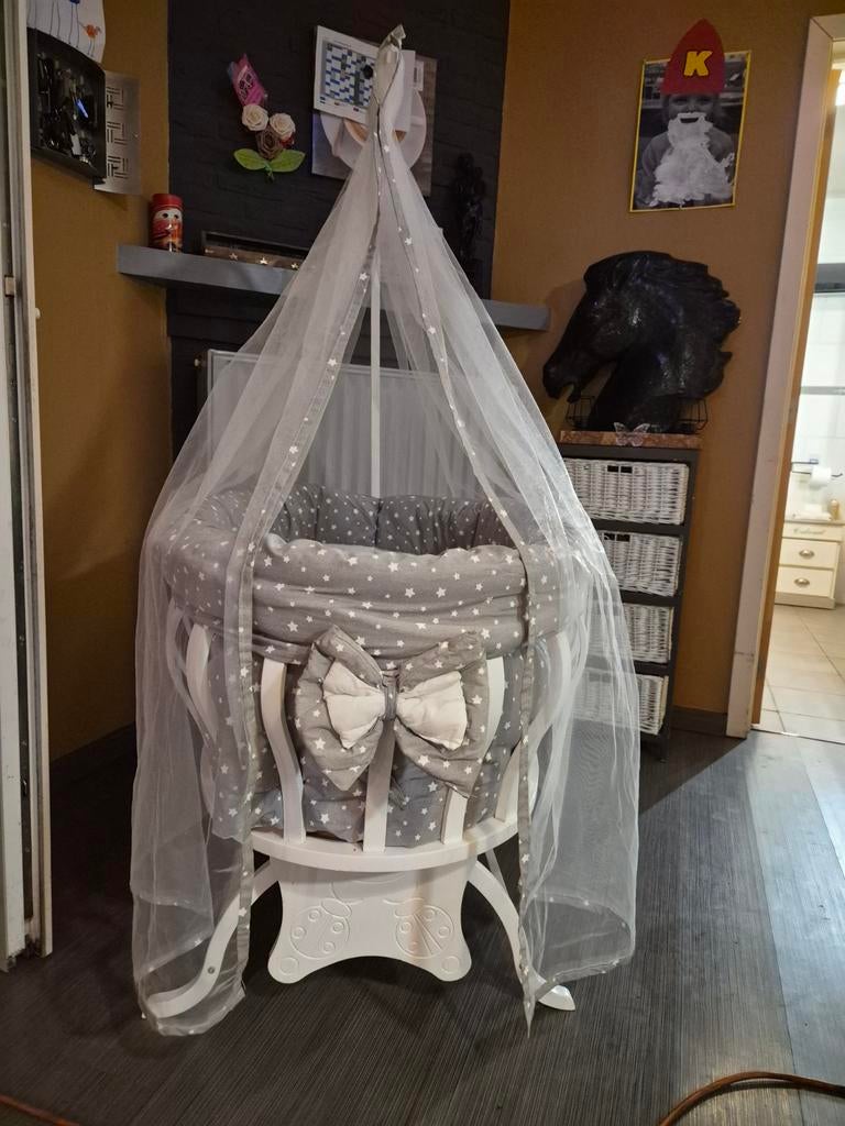 Wieg, Kinderen en Baby's, Ophalen, Wieg