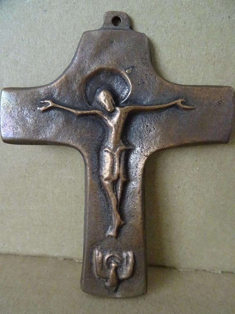 Crucifix en forme de croix en bronze ancien avec pigeon 10cm, Enlèvement ou Envoi