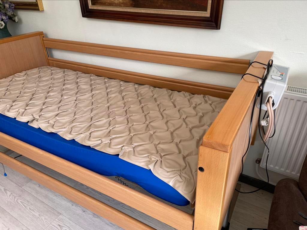 Matelas anti escarre médical, Comme neuf