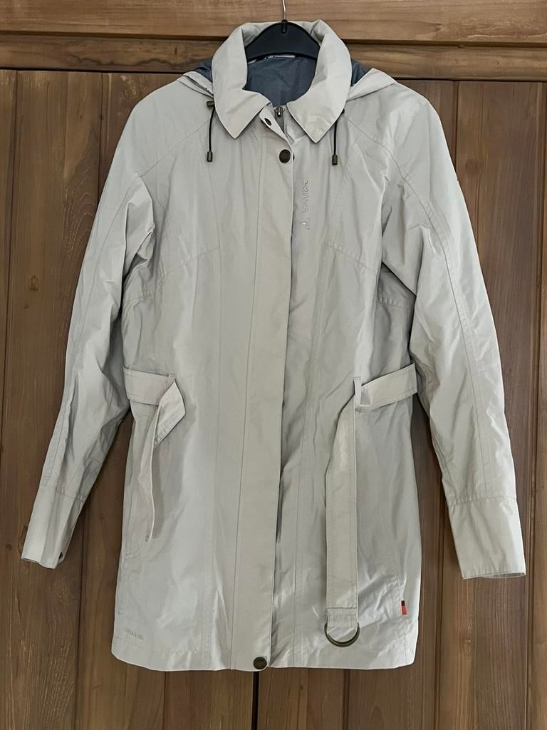 Vaude regenjas dames maat 42, Kleding | Dames, Jassen | Zomer, Zo goed als nieuw, Maat 42/44 (L), Beige, Ophalen of Verzenden