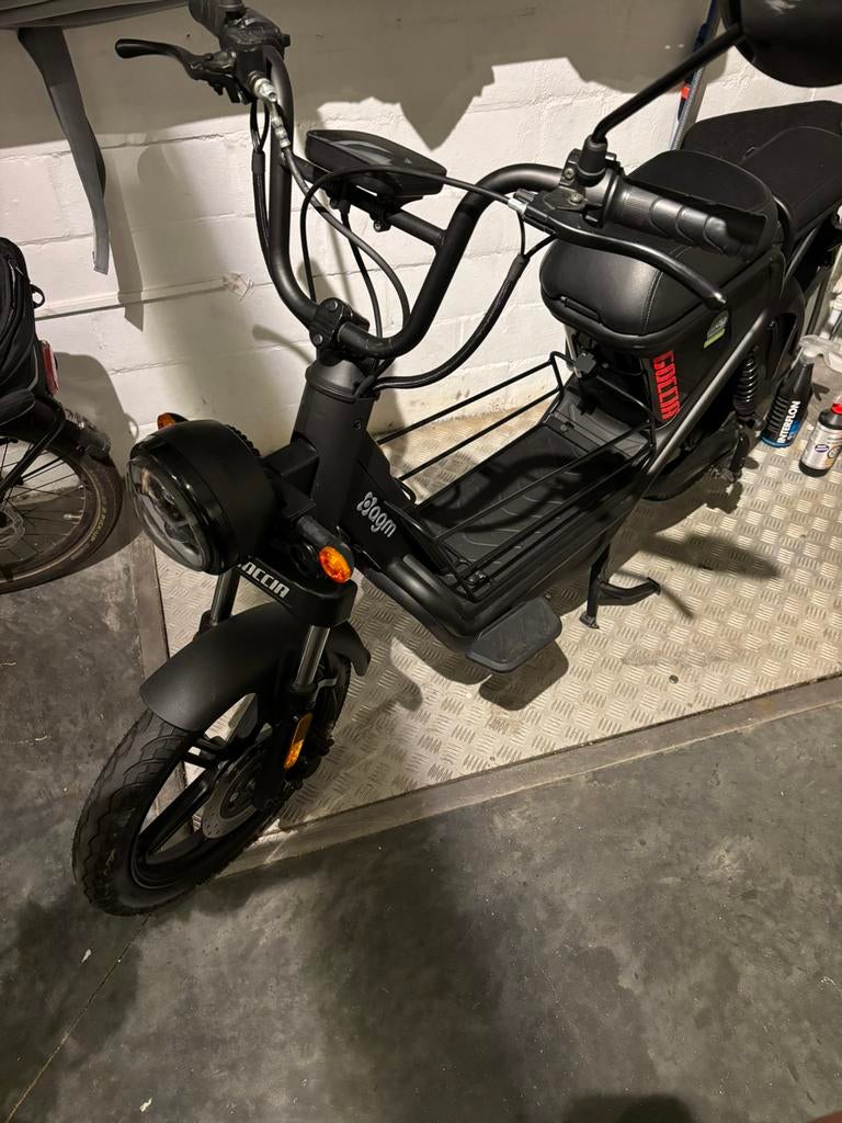 Elec snorfiets, Fietsen en Brommers, Ophalen, Zo goed als nieuw