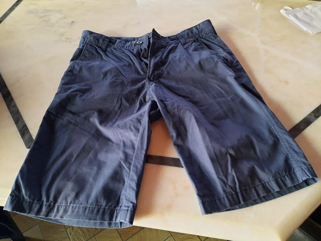 Donkerblauwe bermuda Esprit, Kleding | Heren, Broeken en Pantalons, Ophalen, Blauw, Esprit, Gedragen