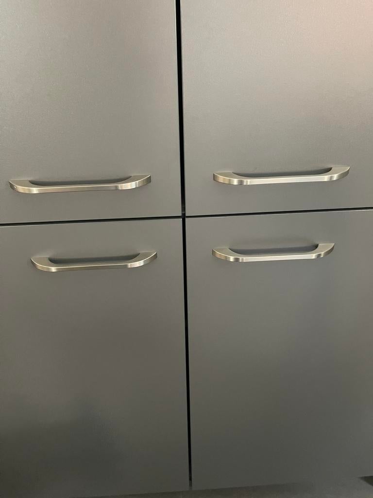 23 keukenkast handgrepen, Ophalen