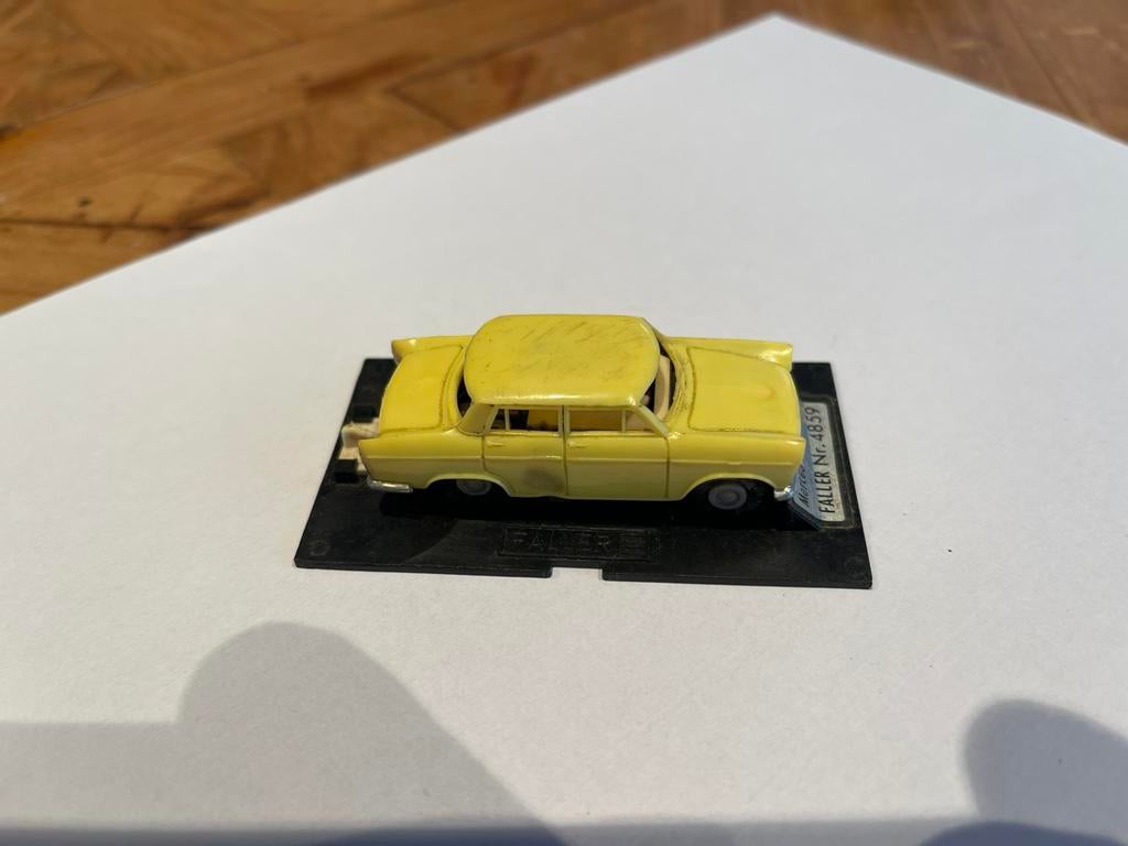 Faller Fiat 1800 B slot car met box HO, Enlèvement ou Envoi, Comme neuf