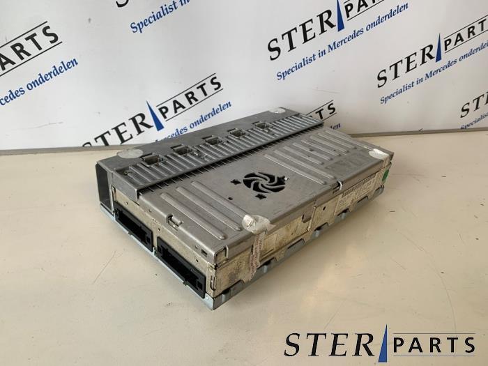 Amplificateur radio d'un Mercedes S-Klasse, Neuf, 3 mois de garantie, -, -