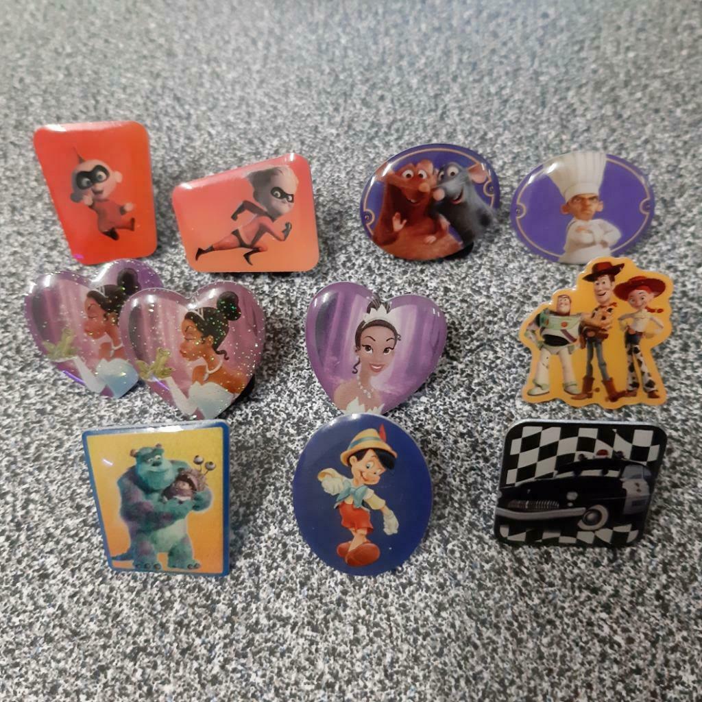 Pin's Disney Carrefour - 2010, Verzamelen, Supermarktacties, Ophalen of Verzenden