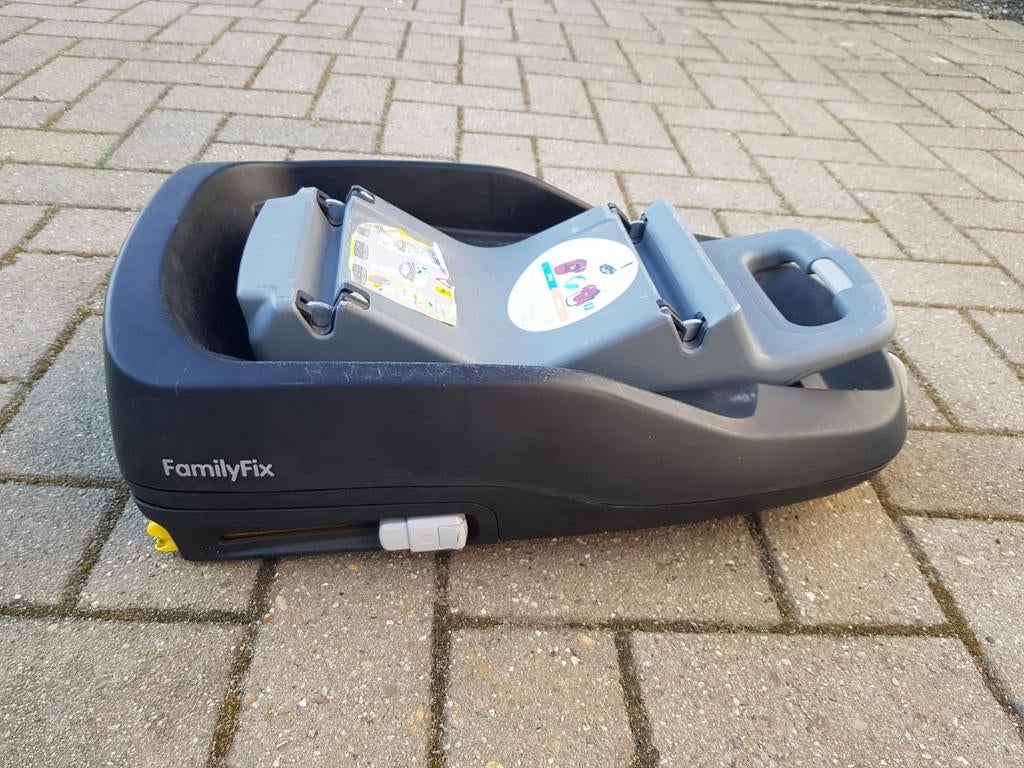 Maxi cosi family fix + Maxi cosi, Ophalen, Zo goed als nieuw, Isofix