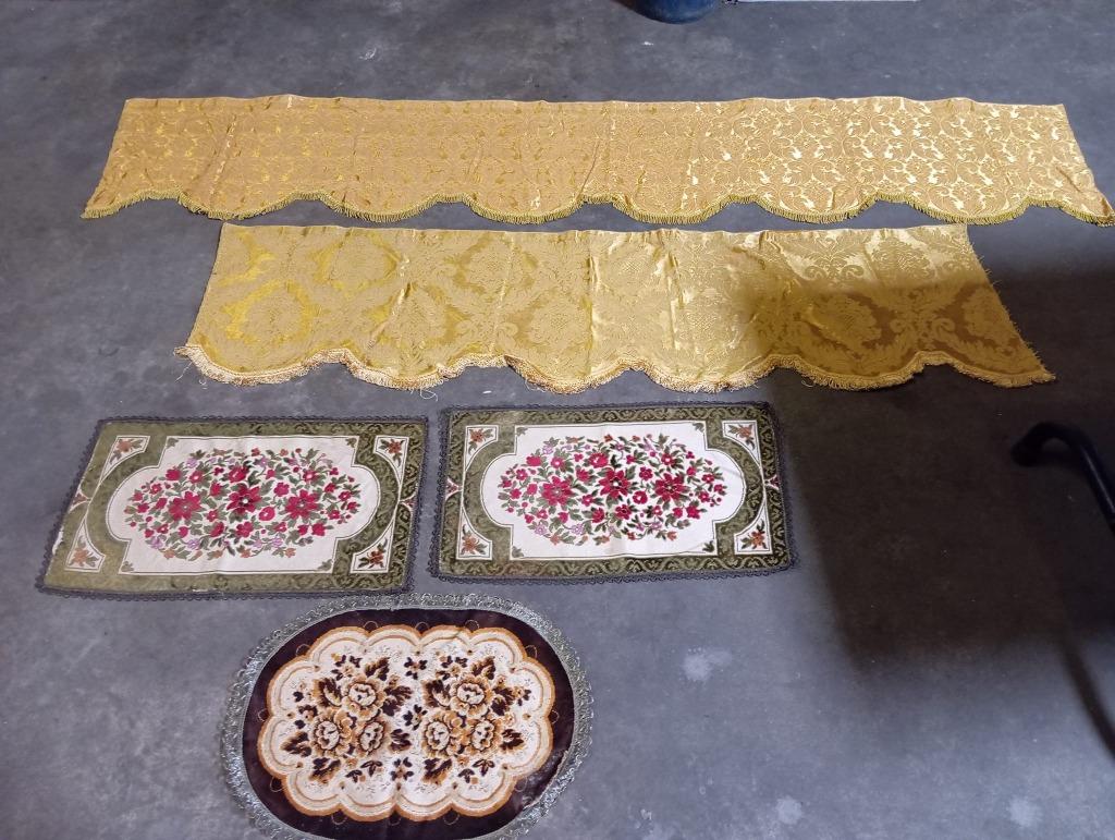 2 x Volant Gordijnen + 3 x vintage tapijt, Huis en Inrichting, Verzenden, Gebruikt