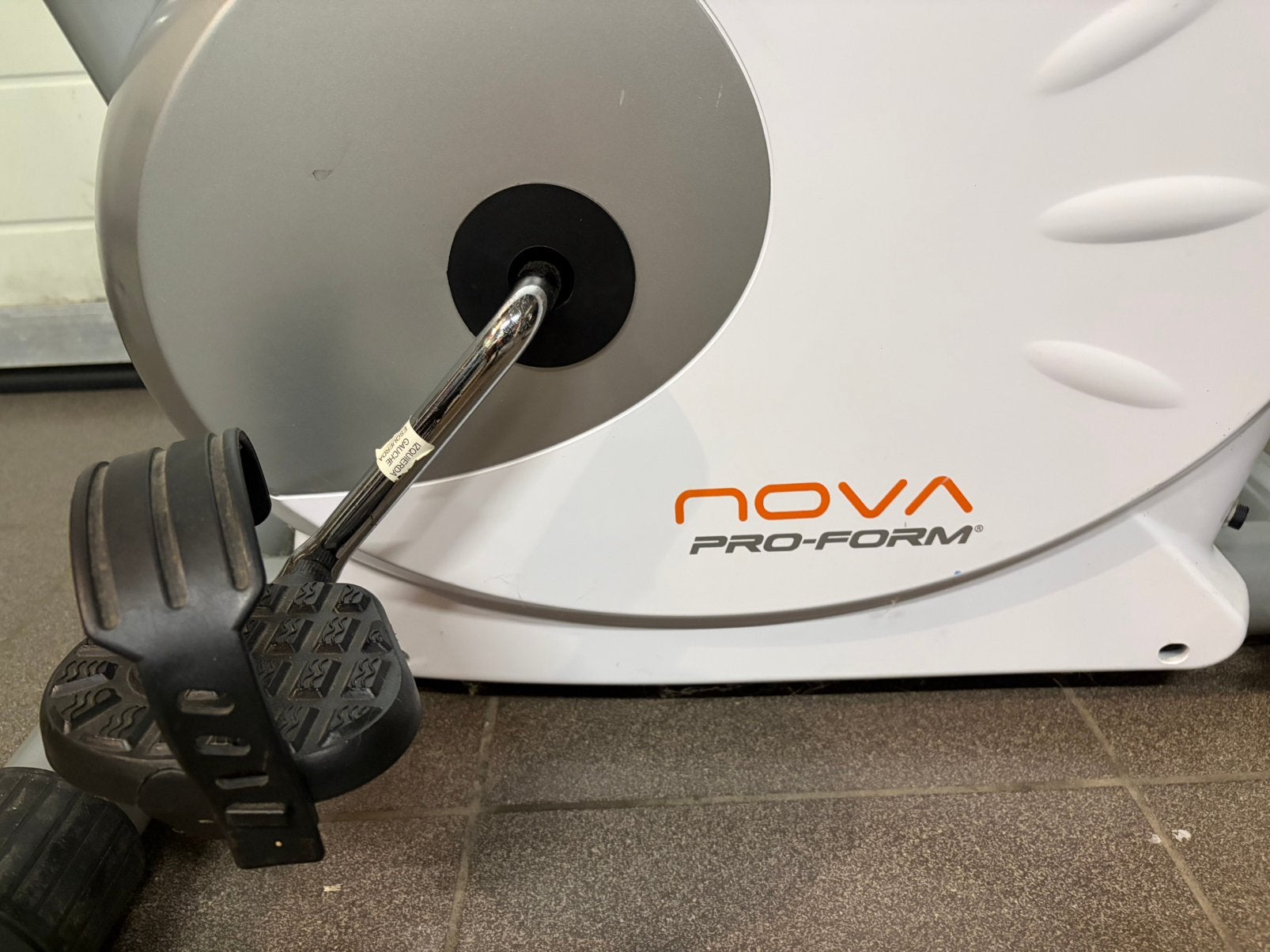 Hometrainer, Sports & Fitness, Enlèvement, Utilisé, Vélo d'appartement