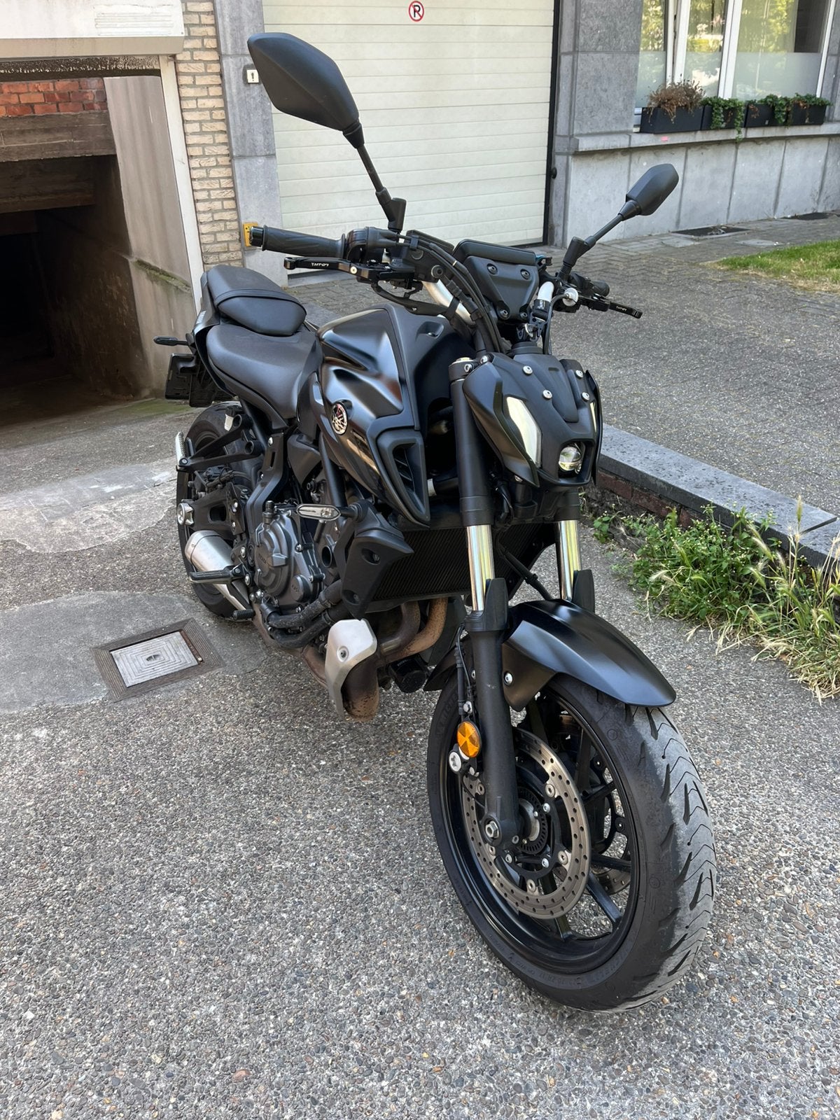 Yamaha mt07 bouwjaar 2024 met tft scherm op 10250km, 2 cilinders, Motorrijbewijs A, Gebruikt, Particulier