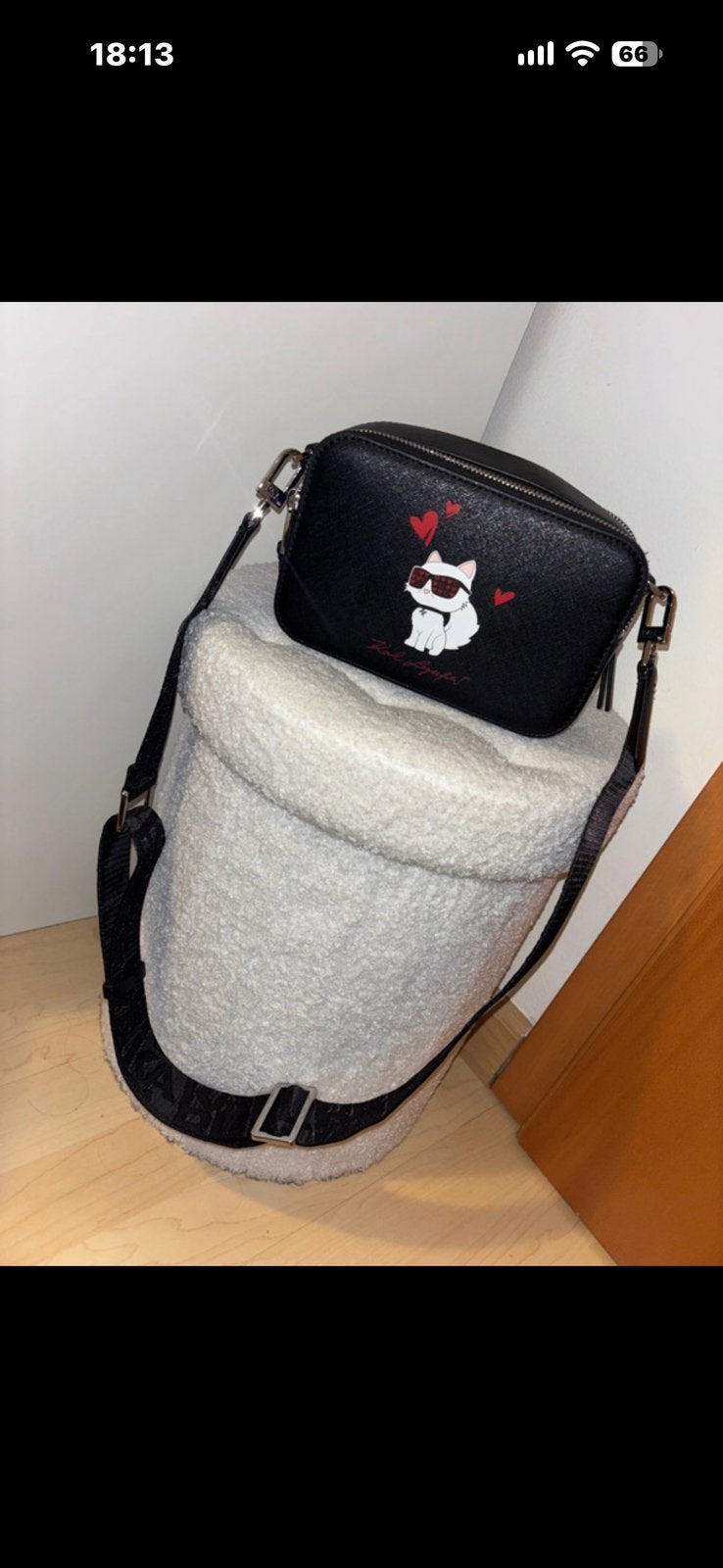Karl Lagerfeld schoudertas, Bijoux, Sacs & Beauté, Enlèvement, Comme neuf