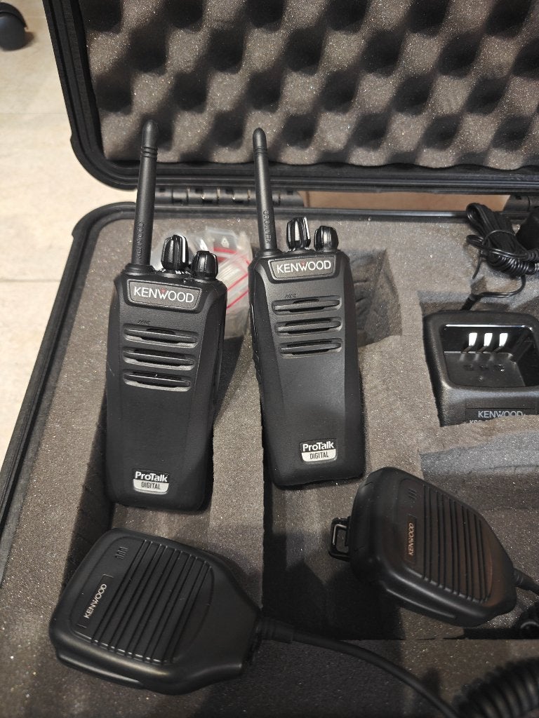 Talkies-walkies Kenwood  Digitale - Analogue, Télécoms, Talkie-walkie ou Walkie-talkie, 5 à 15 km, Avec clip de ceinture, Comme neuf
