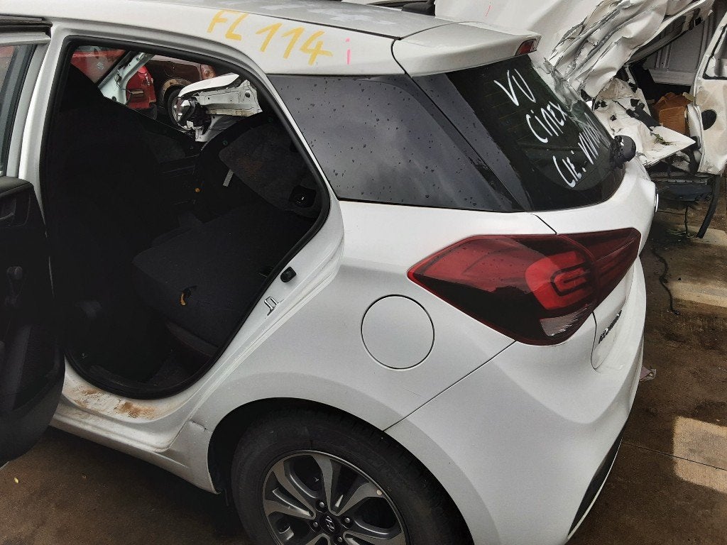 SPATBORD LINKS ACHTER Hyundai i20 (GBB) (01-2014/08-2020), Hyundai Motor Deutschland GmbH, Gebruikt, Hyundai, Kaiserleipromenade 5
63067  Offenbach am Main, DE