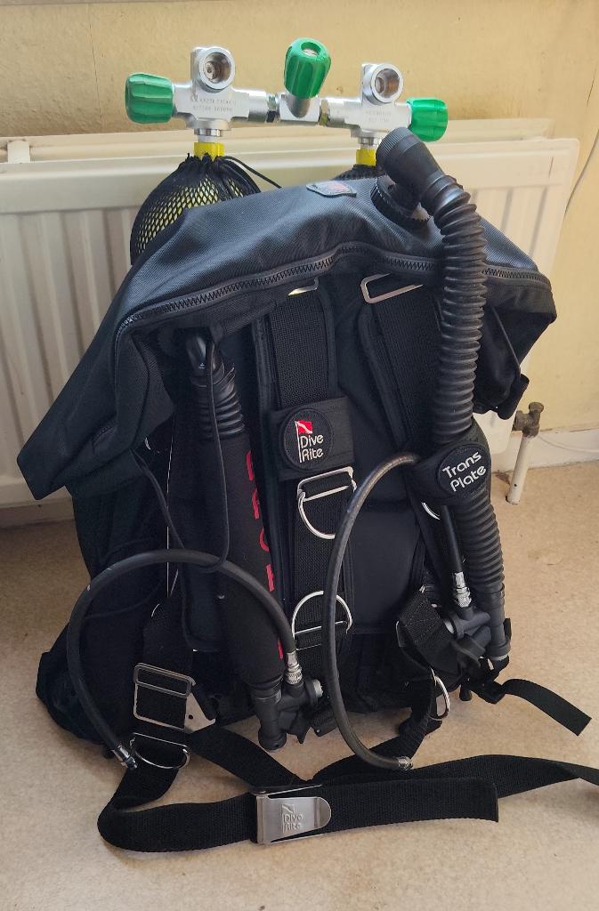 Gilet stab de plongée Tec avec bouteilles inclus., Watersport en Boten, Duiken, Ophalen, Nieuw, Trimvest of Wing