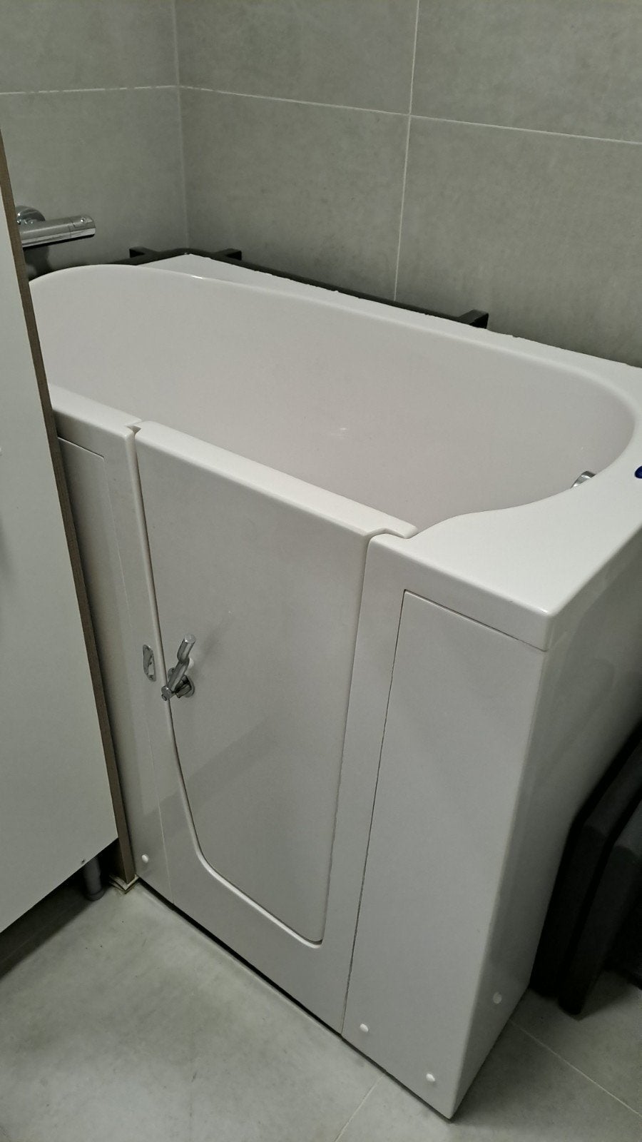 Wit zitbad met deurtje.L 115cm Br68 en H 90cm, Ophalen, Zo goed als nieuw