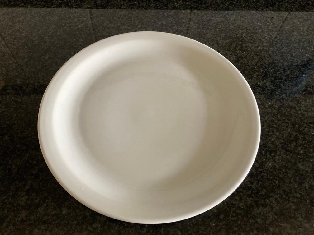 HOTEL PORSELEINEN BORDEN 26 CM FEESTJE!, Huis en Inrichting, Keuken | Servies, Ophalen of Verzenden, Zo goed als nieuw, Bord(en)
