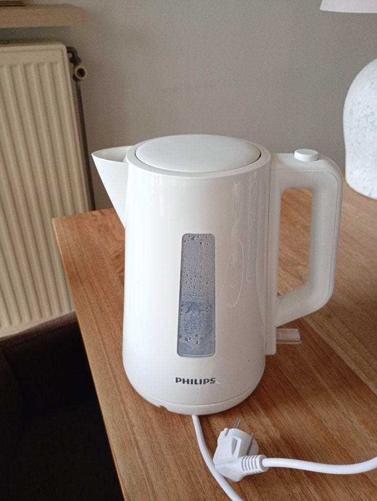 Philips waterkoker, Elektronische apparatuur, Waterkokers, 1 tot 2 liter, Ophalen, Zo goed als nieuw