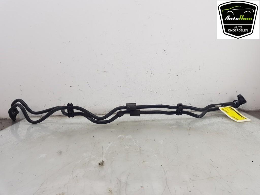 TUYAUX DIVERS BMW X5 (F15) (|8600424|17228600424|), Utilisé, BMW
