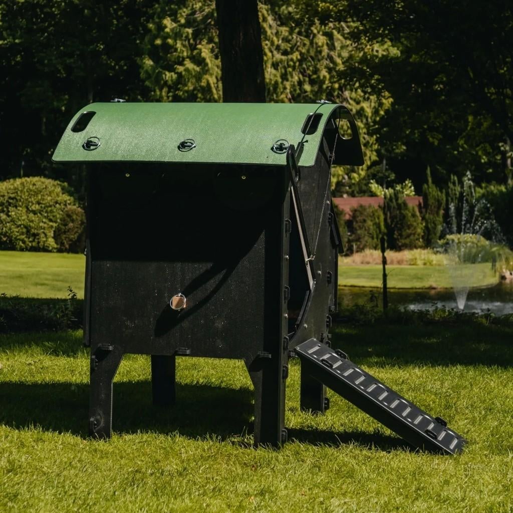 Nestera kippenhok: Lodge model, small. OP VOORRAAD, Dieren en Toebehoren, Ophalen of Verzenden, Nieuw, Kippenhok of Kippenren