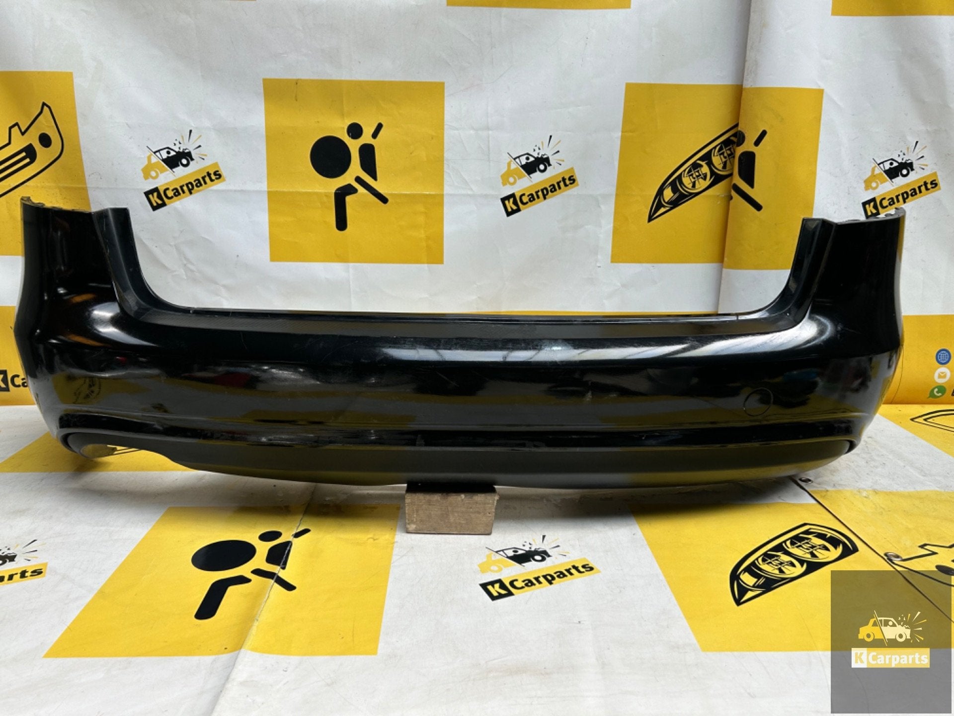a4 achterbumper a4 b8 8k9807511l Origineel 2012-2016, Auto-onderdelen, Gebruikt, AUDI AG, Auto-Union-Strasse 1
85045  Ingolstadt, DE