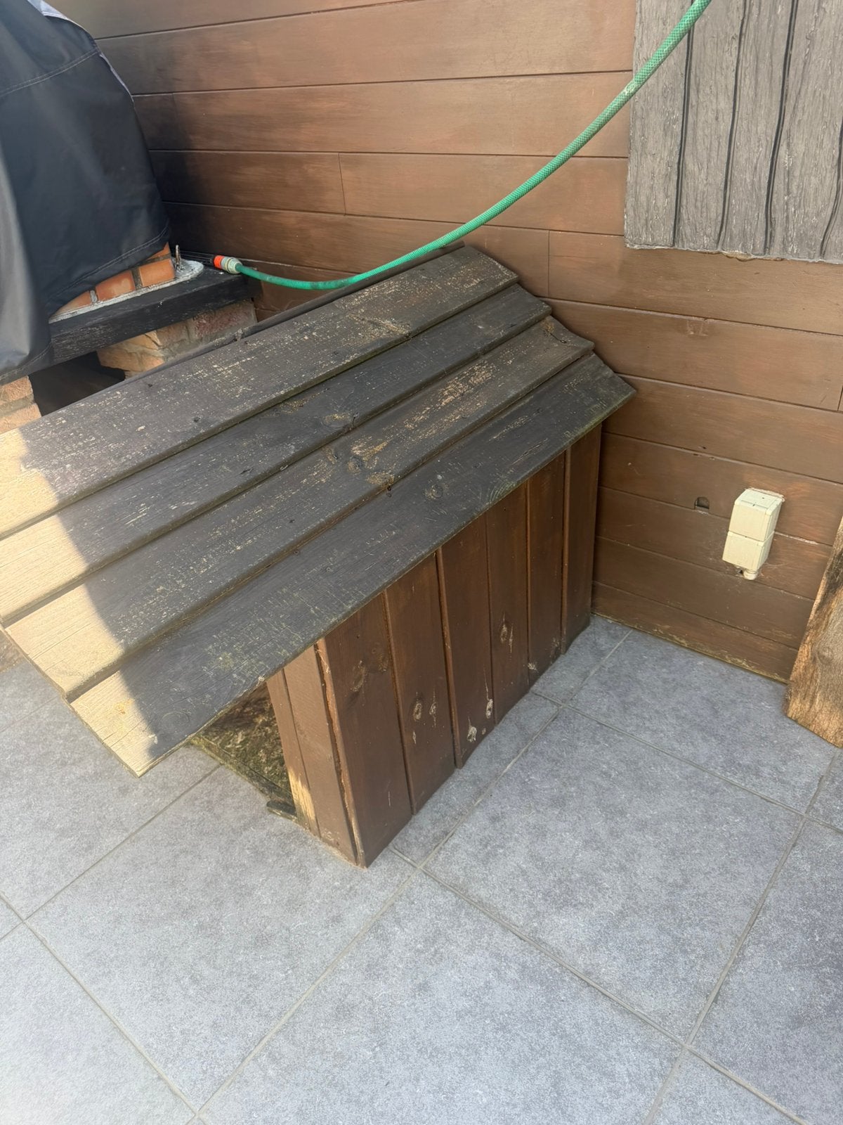 Niche pour chien en bois., Ophalen, Zo goed als nieuw