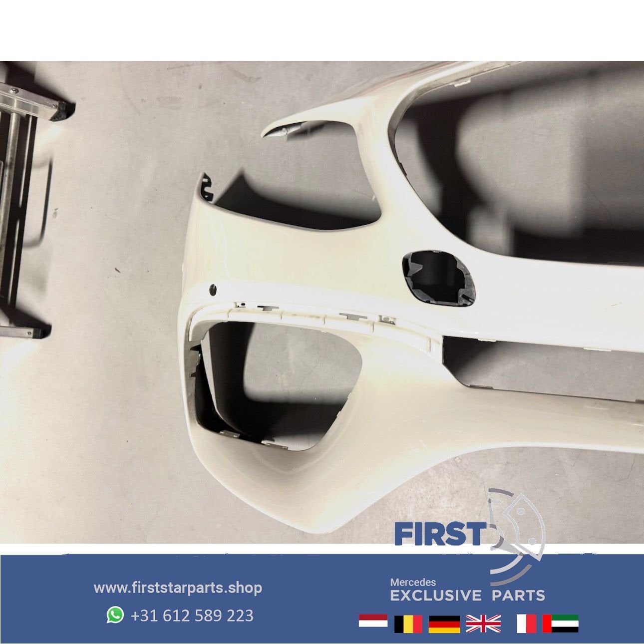 W213 E63 AMG VOORBUMPER Mercedes E Klasse ZWART GRIJS WIT 63, Utilisé, -, Avant, -